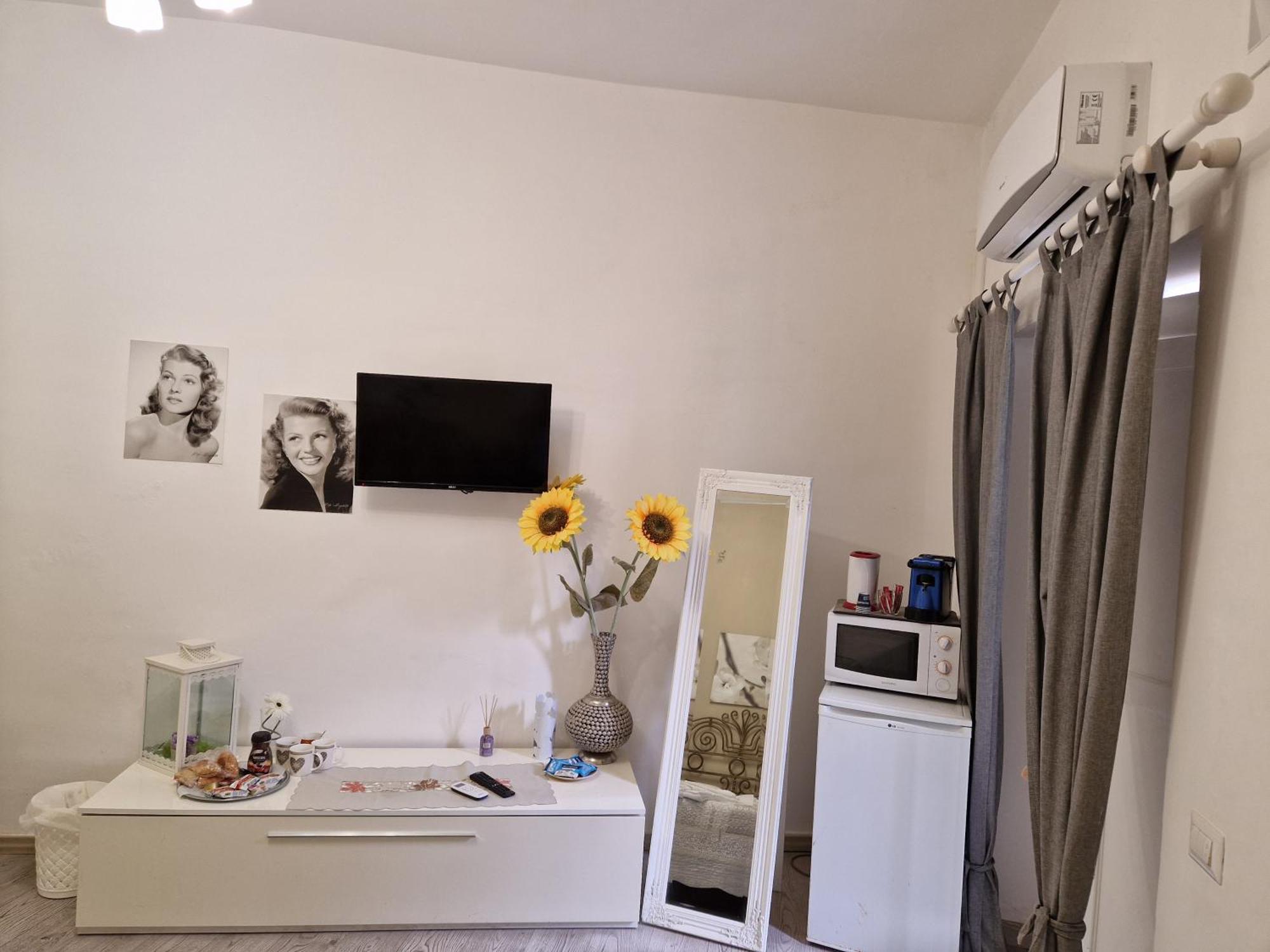 Affittacamere Cecco Rooms ラヴェッロ エクステリア 写真